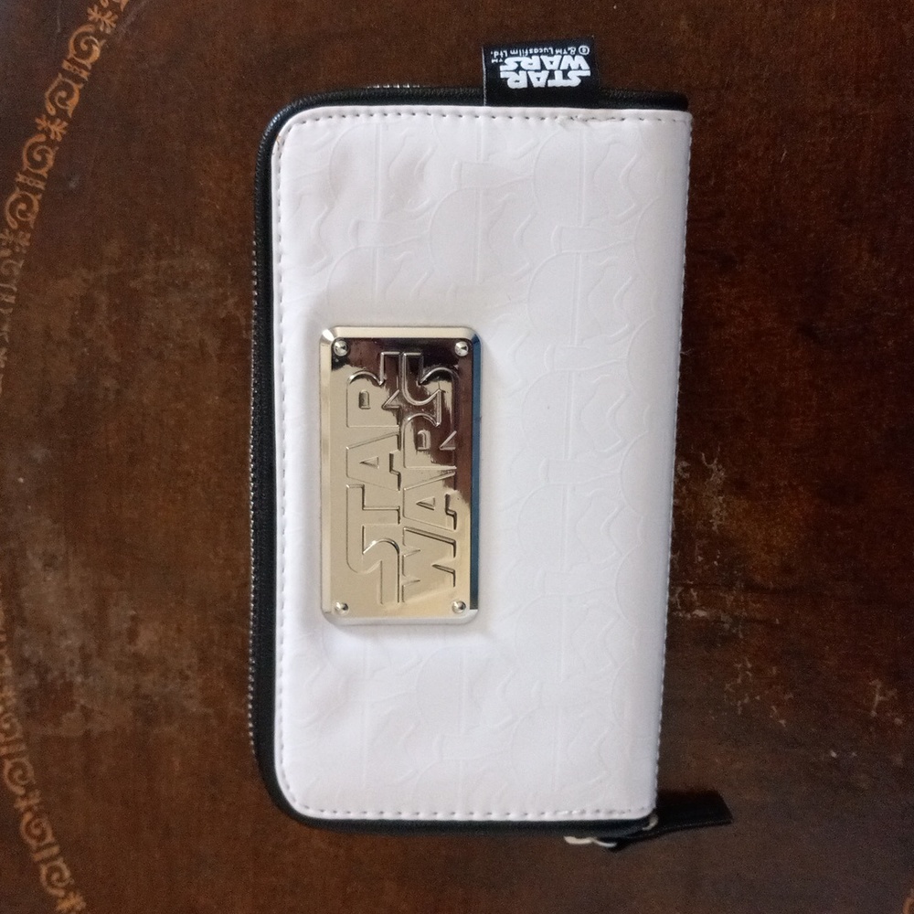 Disney Store Star Wars Stormtrooper Wallet